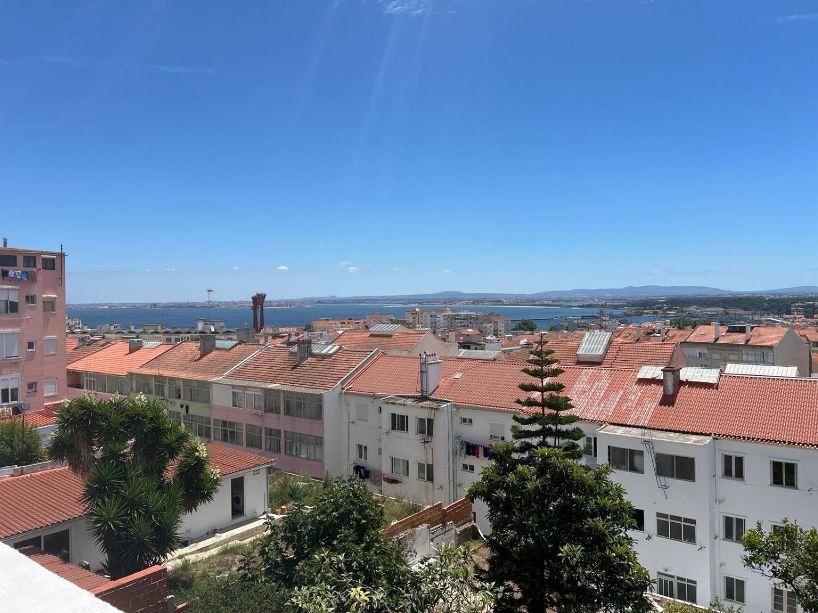 Appartamento Estrela Da Almada Mascarenhas Esterno foto